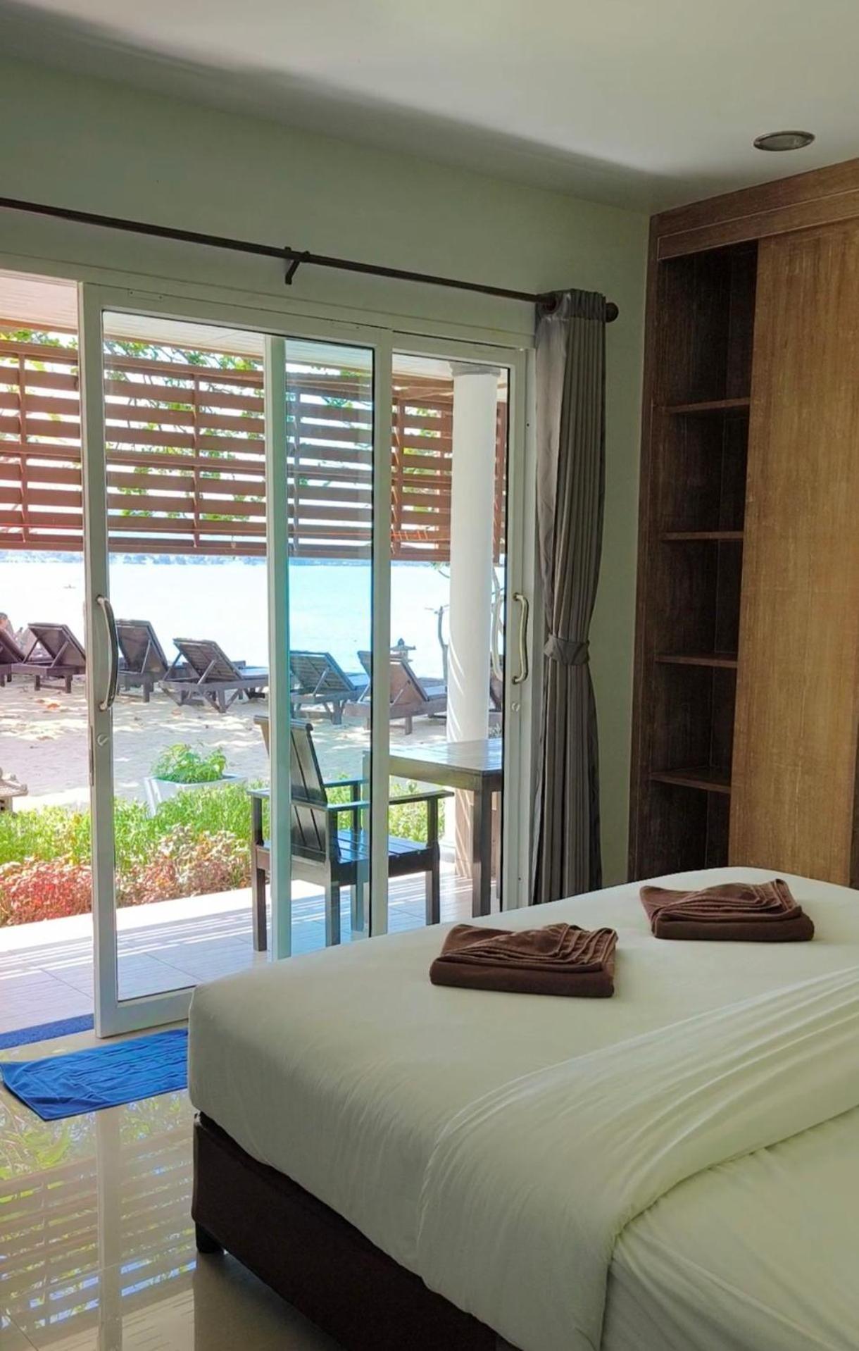 Maenam Villa Hotel Mae Nam Exteriér fotografie
